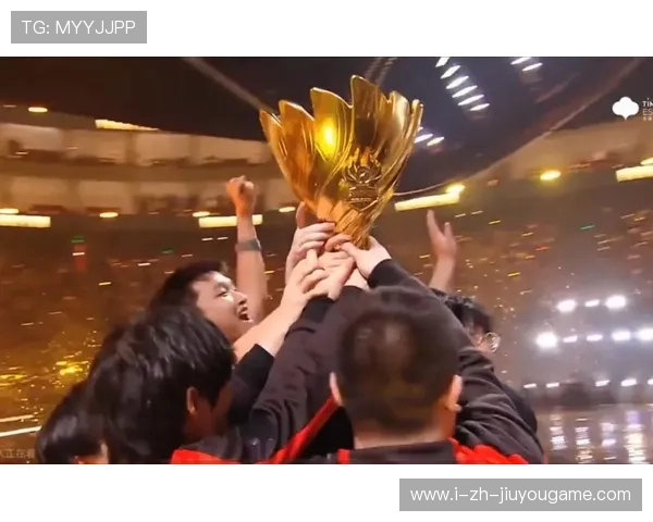 《王者荣耀》“荣耀之门”，冠军队伍全力冲刺！